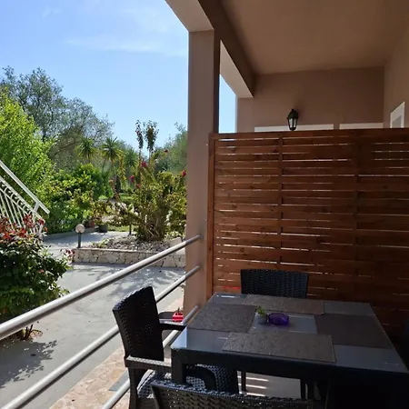 Trousas Double Apartment Roda (Corfu)